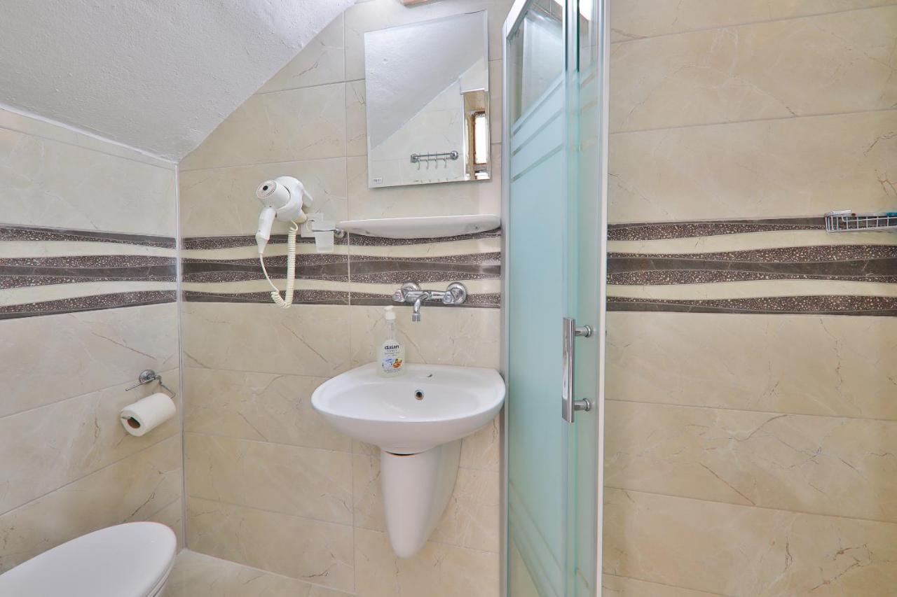 Santosa Pension Каш Экстерьер фото
