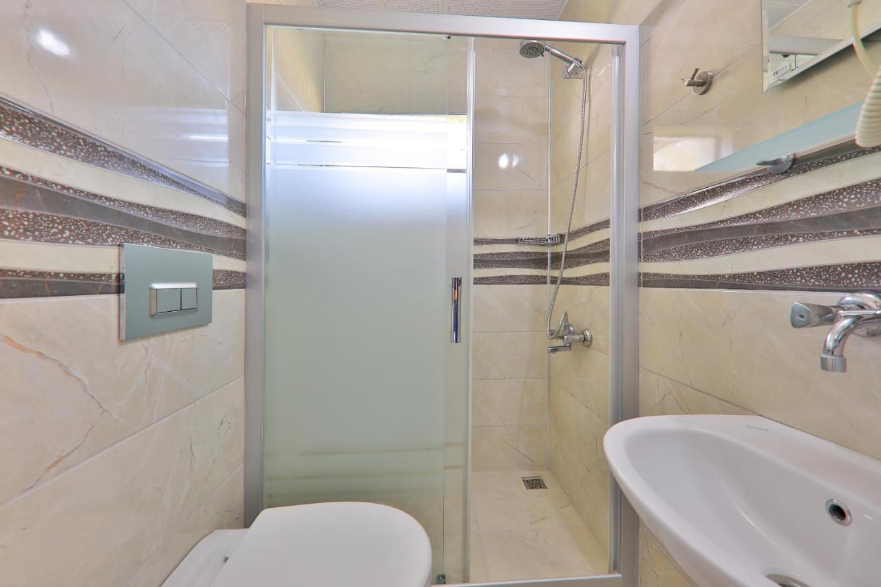 Santosa Pension Каш Экстерьер фото